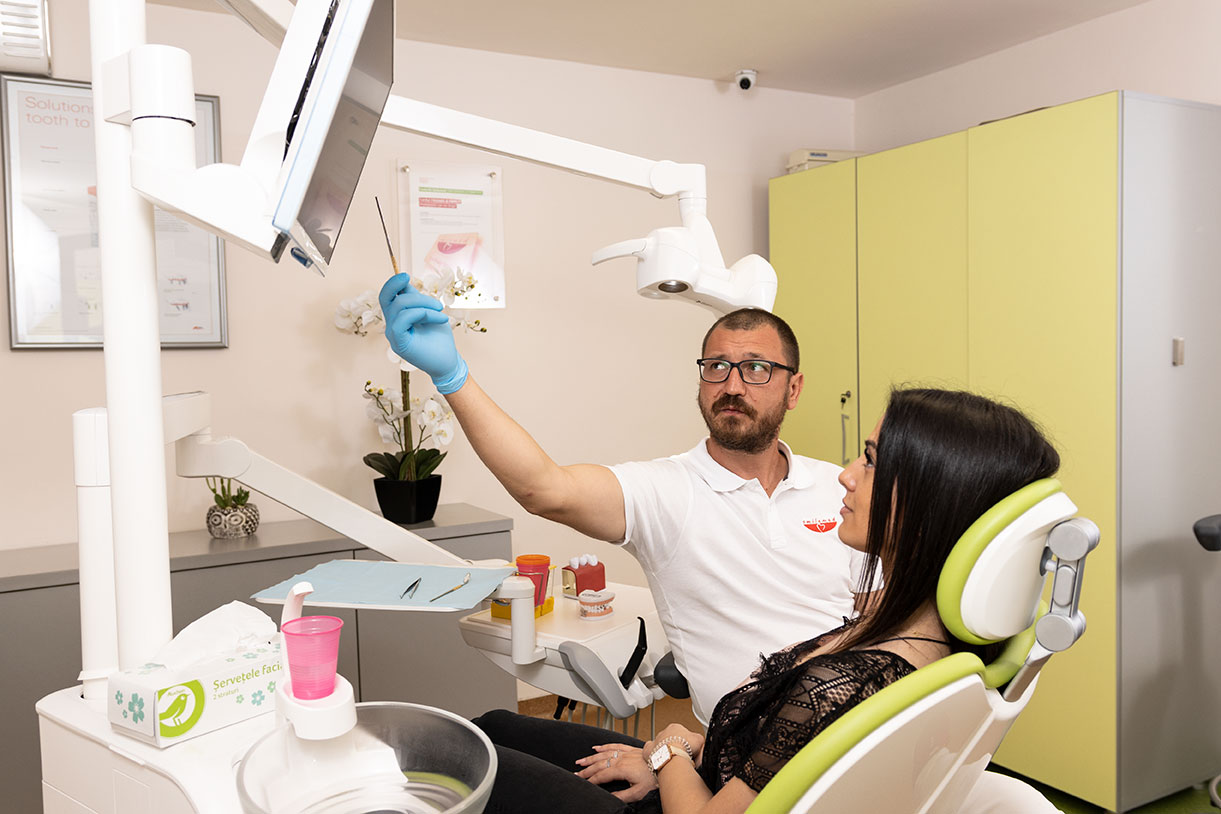 pret Implant dentar